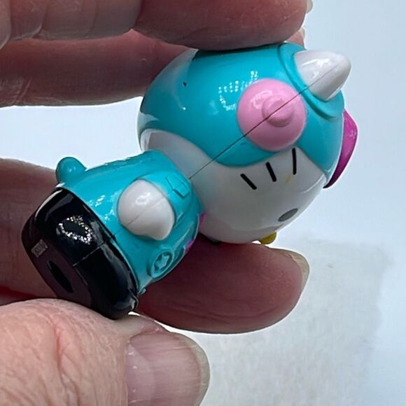 Sanrio Dr figure from helicopter ambulance 2013. - Picture 5 of 7